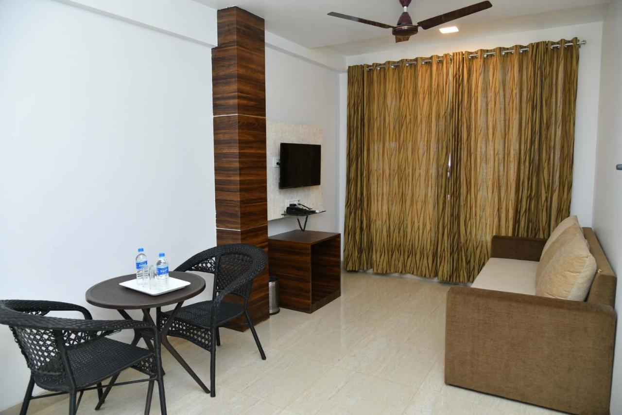 Royal Orbit Hotel Panchgani Buitenkant foto