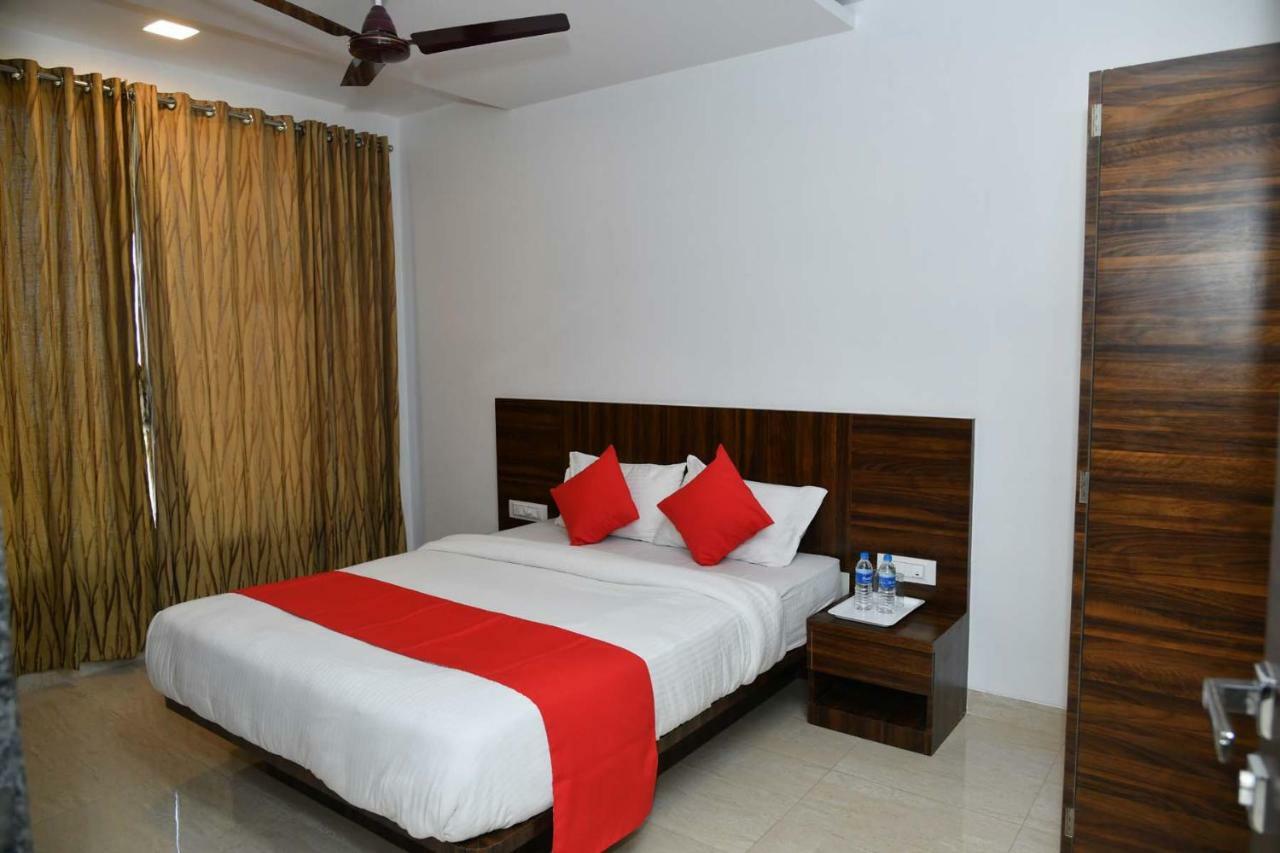 Royal Orbit Hotel Panchgani Buitenkant foto